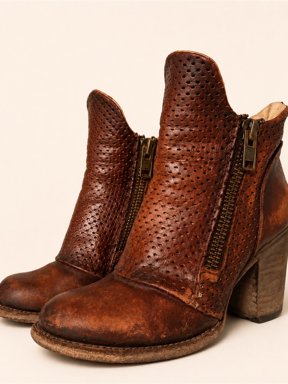 Freebird by Steven Bowie Boots 9 Rust Cognac Leather Zip Booties